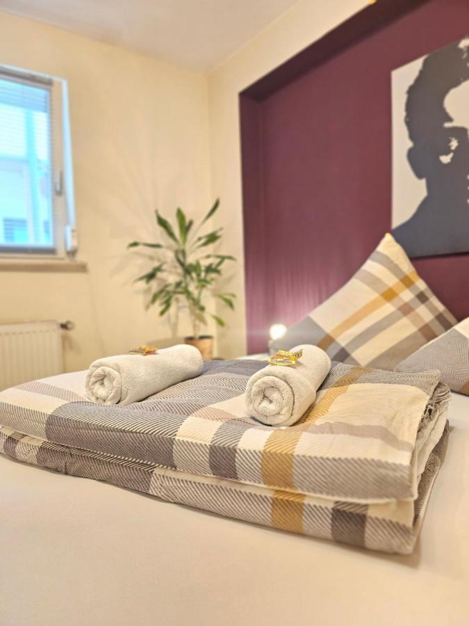 Doppelzimmer 1 I Geteiltes Bad & Kueche I Mit Dem Zug Nur 4 Min Bis Zum Hauptbahnhof Фрайбург-у-Брайсгау Екстер'єр фото